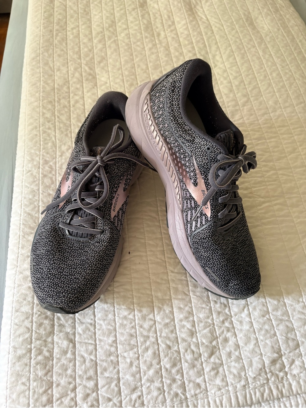 Brooks Women’s Adrenaline 21 Running Sneakers Shoes Ombre Lavender Metallic 10M